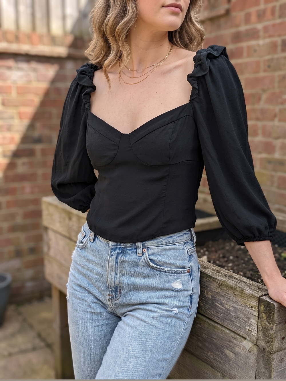 Wilfred Aritzia Novella Shortsleeve Blouse Bustier Milkmaid Dark Coquette